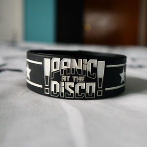 Panic! At The Disco Logo & Star Rubber Wristband